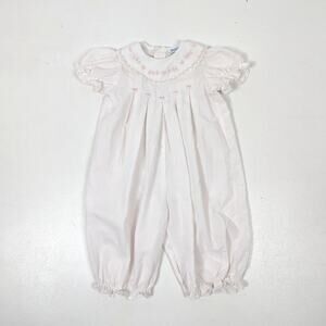 Vintage Carriage Boutiques Romper Baby Girls Size 6m White Heart Embroidered